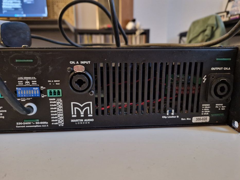 Amplificator Martin Audio MA900 by Lab Gruppen