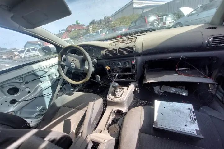 Maneta stergatoare parbriz si luneta Volkswagen VW Passat 2001