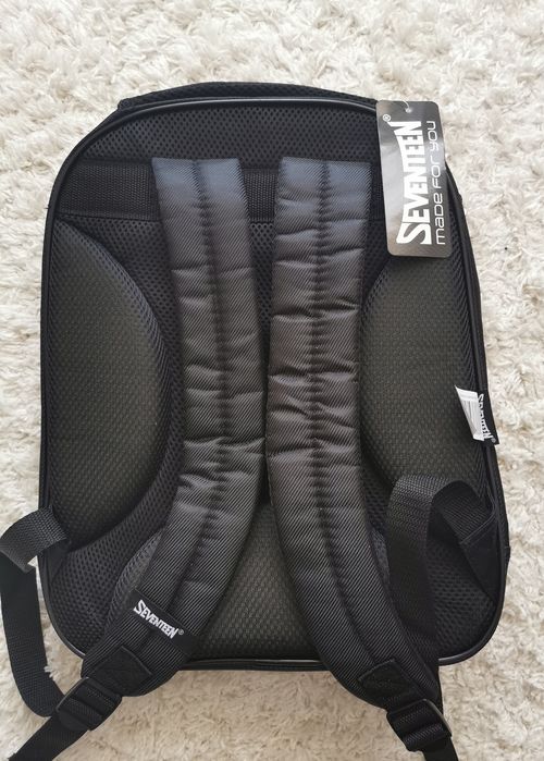 Ghiozdan pentru fete cu efect glitter