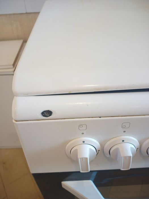 Aragaz Arctic cu cuptor