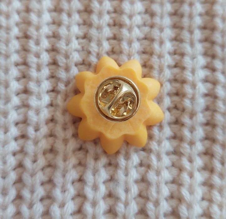 Брошка аксесор - цвете