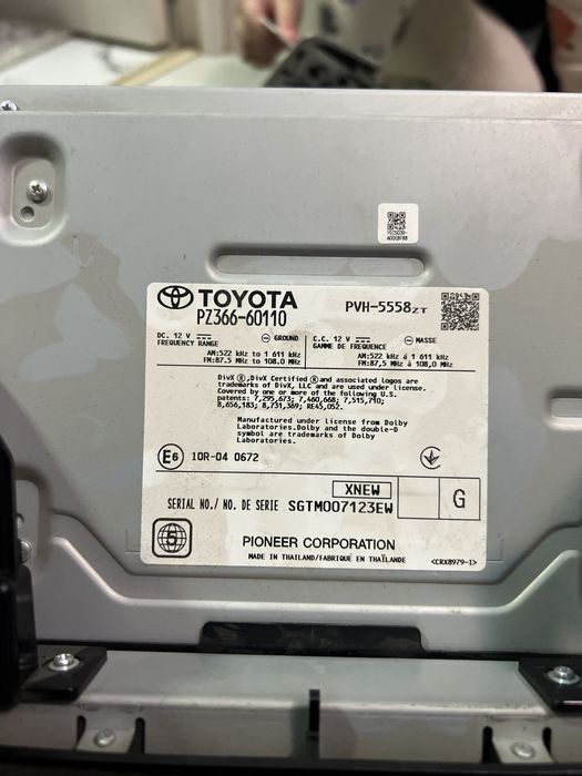Оригинальный магнитофон Тойота Ланкрузер 200