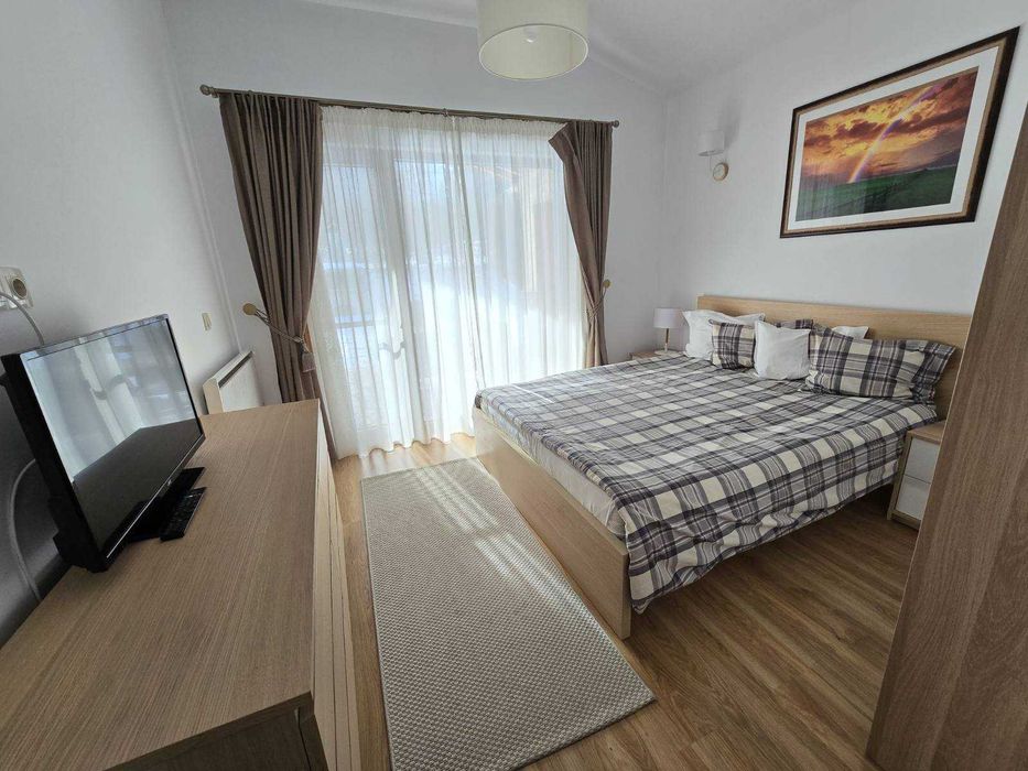 Еднофамилна къща в затворен комплекс до Пирин голф, район Разлог