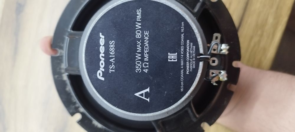 Продам динамики Pioneer