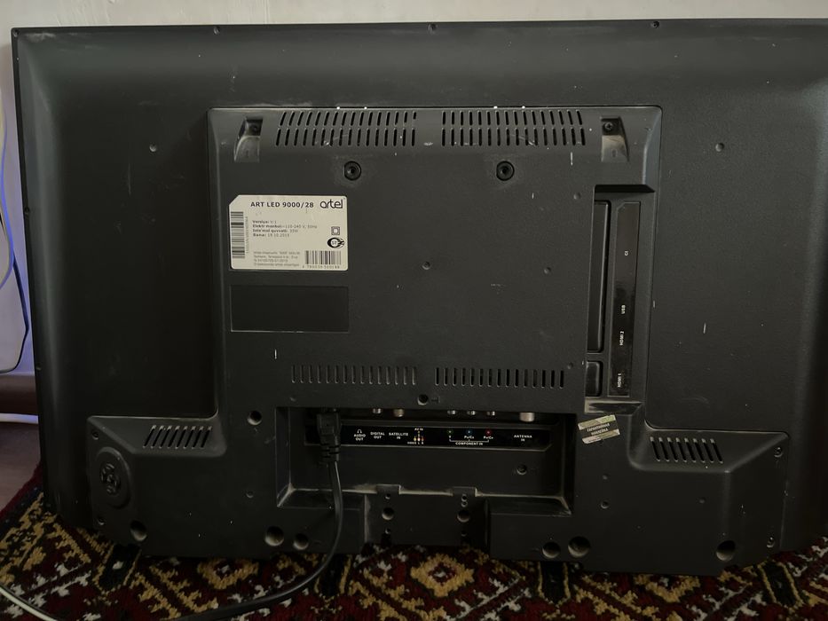 Продам телевизор Artel LED 9000/28.