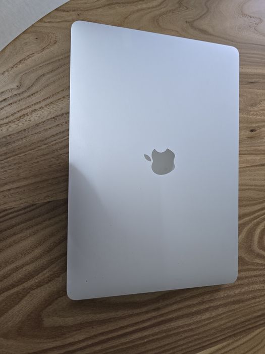 Macbook pro на запчасти