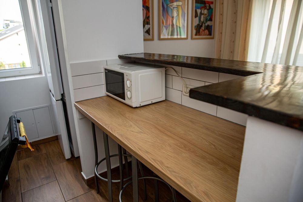 Inchiriez microapartament