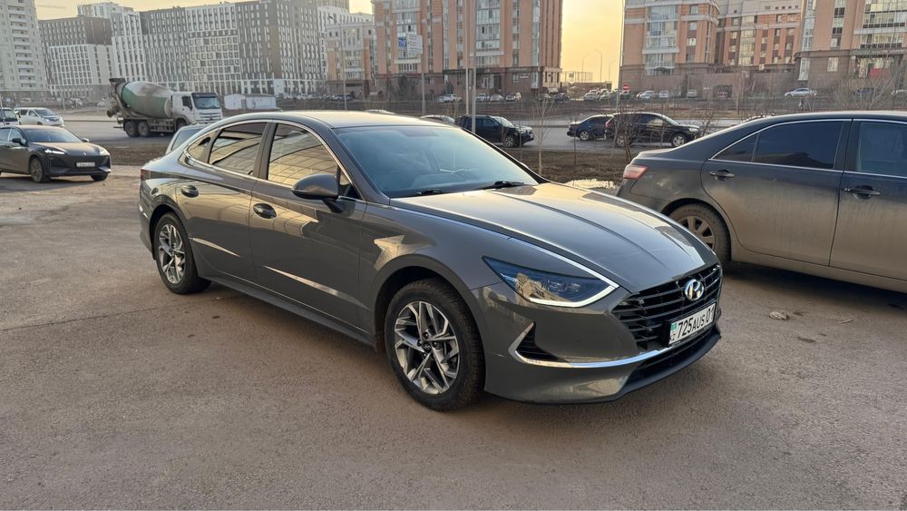 Hyundai sonata 2023 года