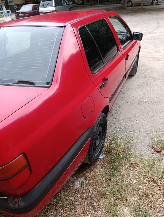 Volkswagen Vento 1992 г.в. 1.8 моно