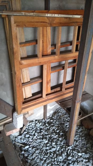 Продажа деревянные оконные рамки  , состояние новые  , ни разу не испо