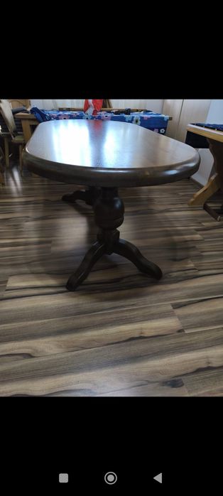 Masă ovală din stejar