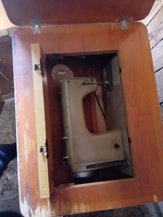 Vand masina de cusut veche Ileana