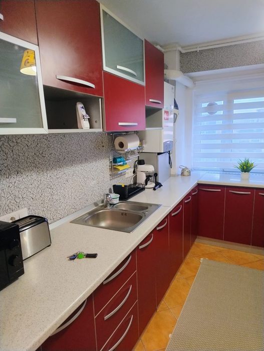 De închiriat apartament modern 4 camere ,zona Tei ,fac de constructii