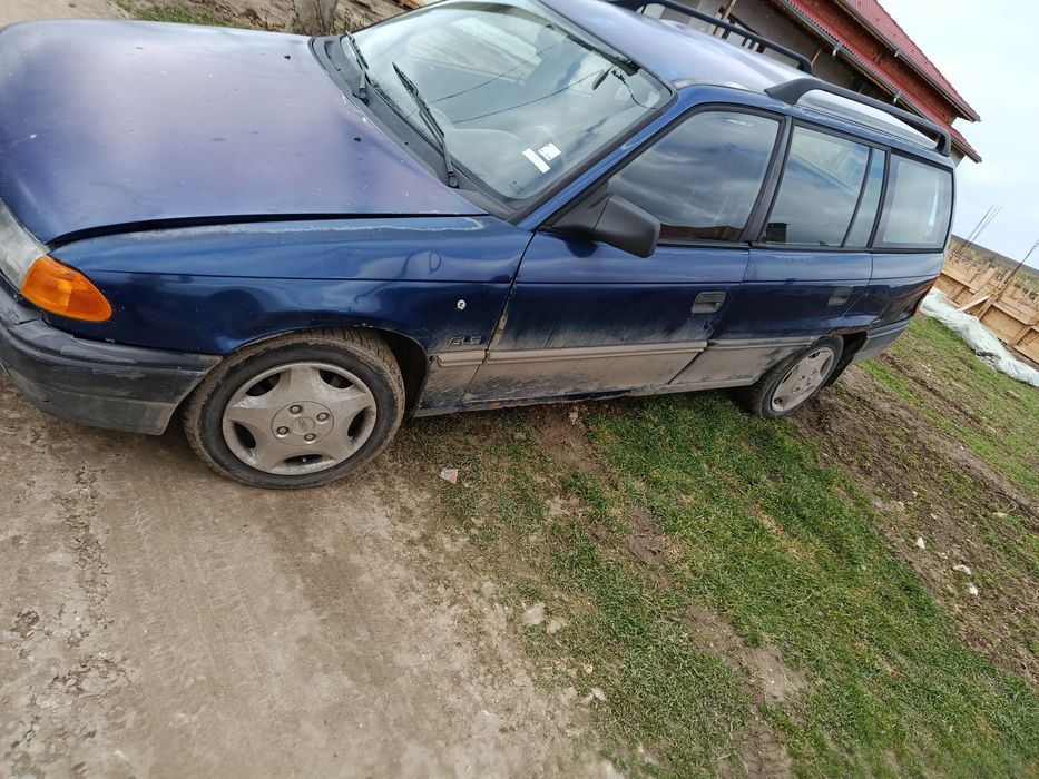 Продава се на Части Opel Astar F