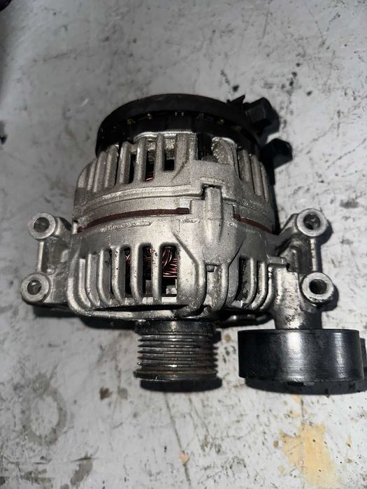 Alternator BMW N46 2.0 benzina E87 E90 E91 E92 E93 E60 cod OEM