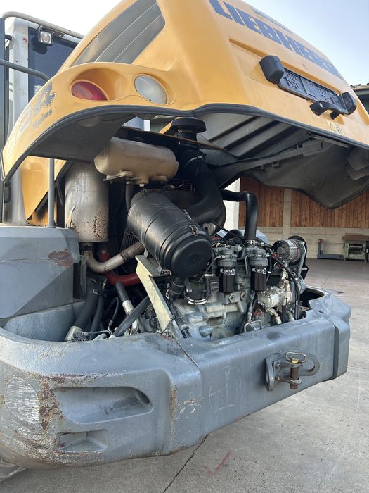 Incarctor frontal LIEBHERR 524
