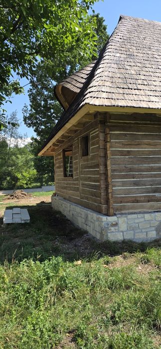 Construim case traditionale din lemn