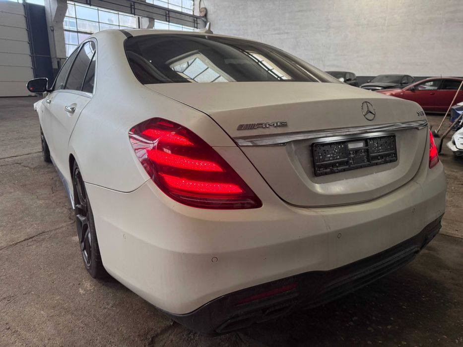 Mercedes S63 AMG 4matic avariat