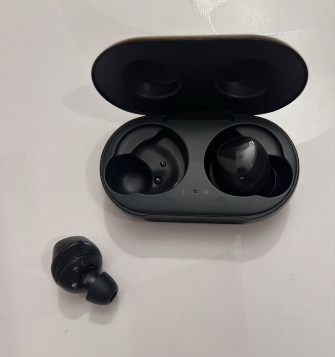 Безжични Слушалки Samsung Galaxy Buds