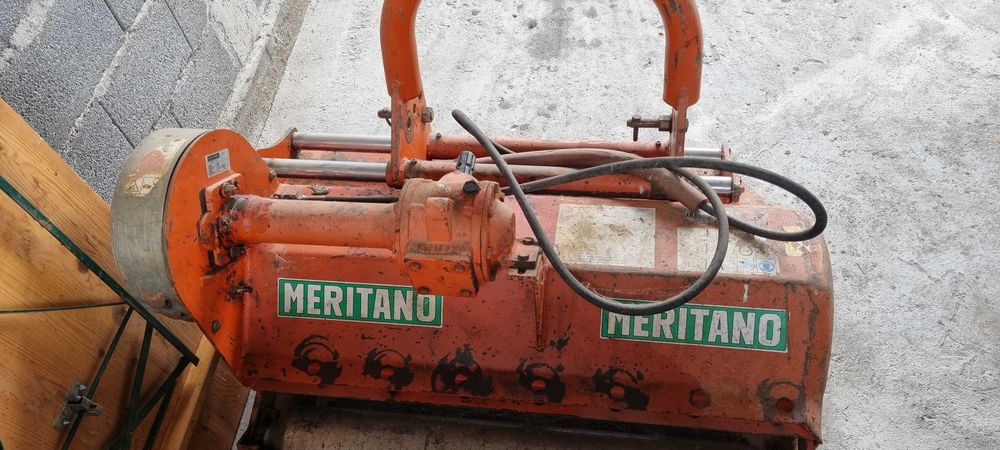 Tocator resturi vegetale