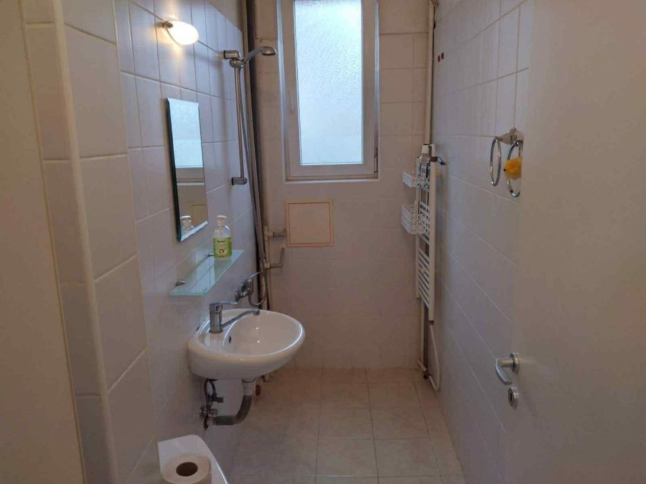 Дава се под наем Двустаен апартамент в София, Център - 75 кв.м за 638.01 € - Снимка #6