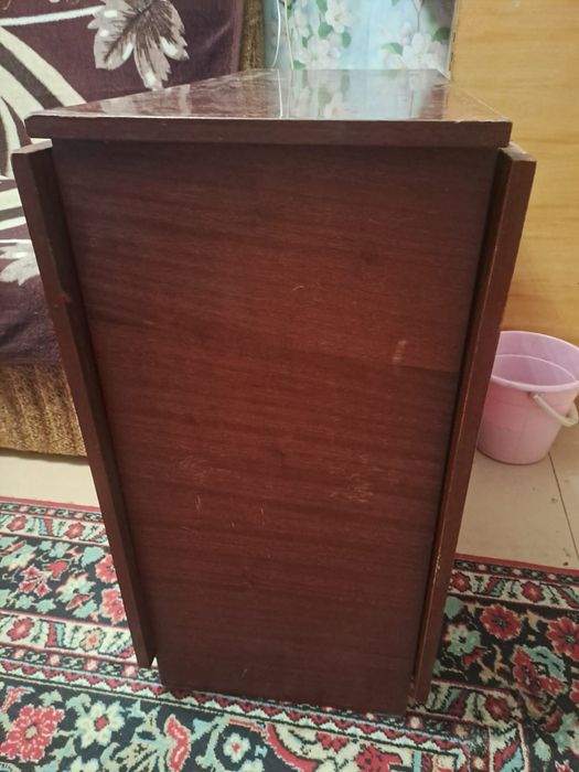 Продам стол тумба