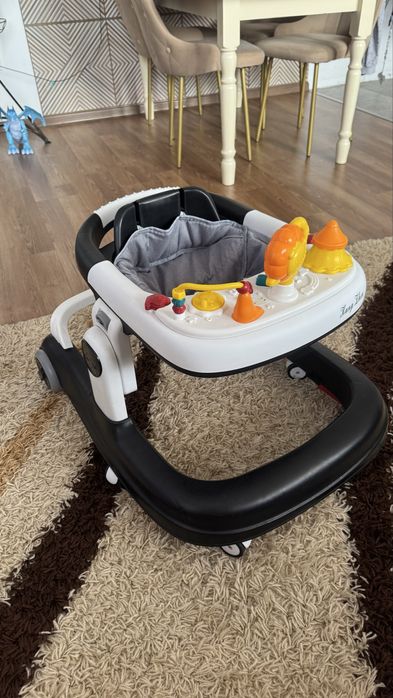 Продам ходунки Lovely baby