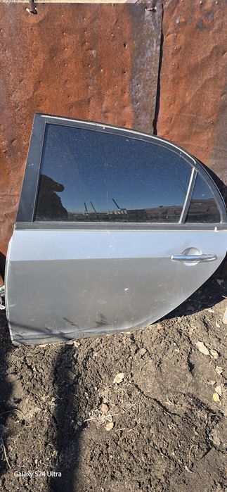 Продам дверь от Джели