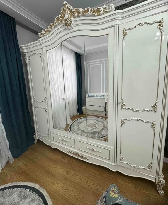 Спальный гарнитур Флоренция.