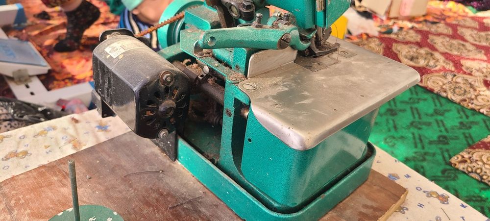 Averlog tikuv mashinasi