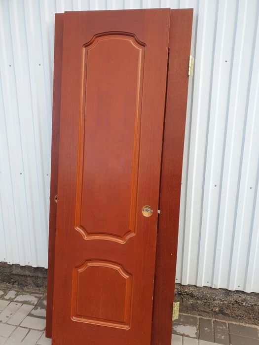 Продам двери 6 шт