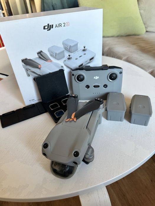 Dji Air2s на под 5 часа полет