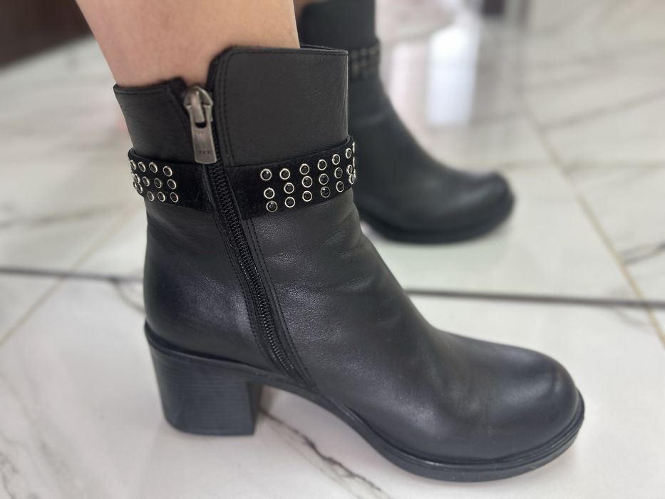 Ghete dama, piele 37/38