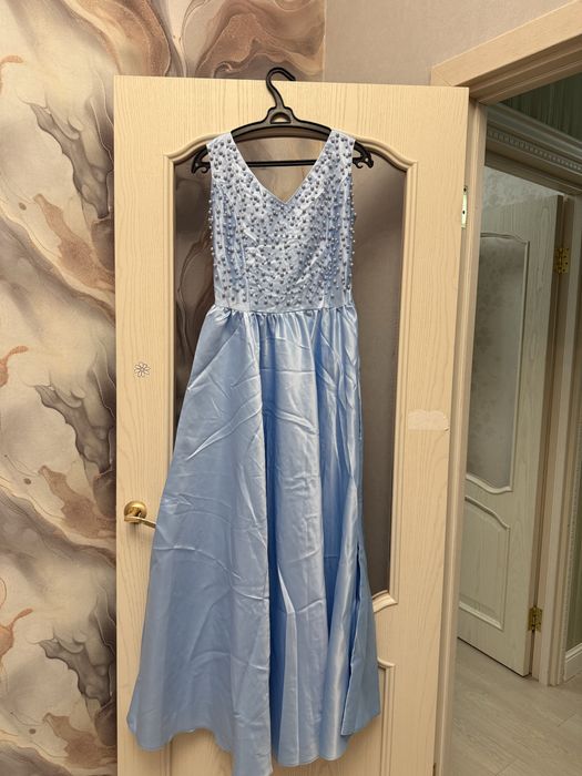 Вечерное платье рр 42. Срочно. Торг