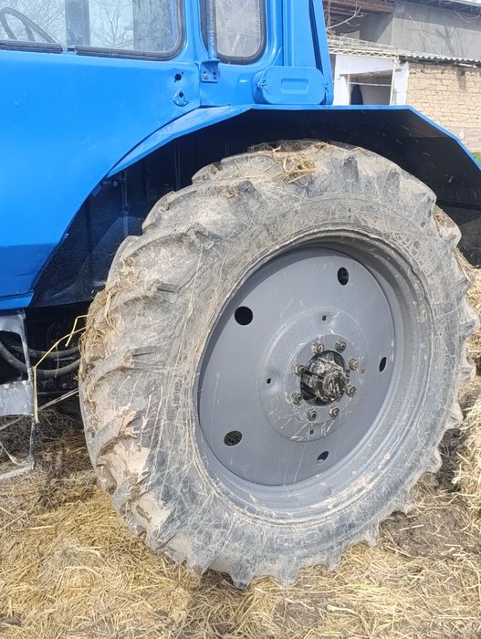 Belarys mtz 80 sotiladi