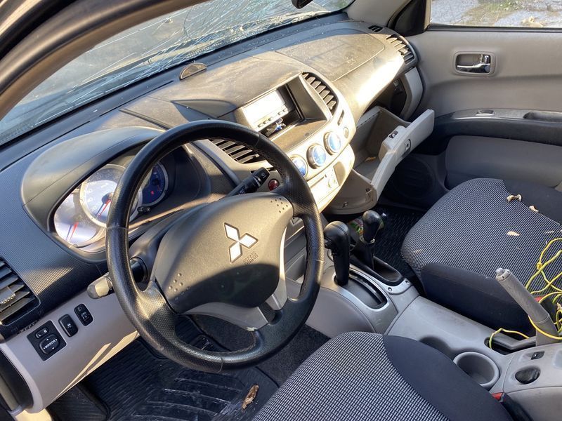 Мицубиши Л200 2.5 Дизел 136 к.с. Автомат, 2006, на части