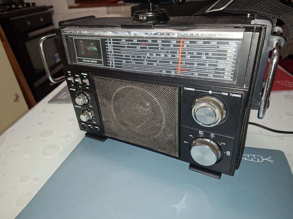 Radio Stereo profesional Crusader XK, multiband receiver