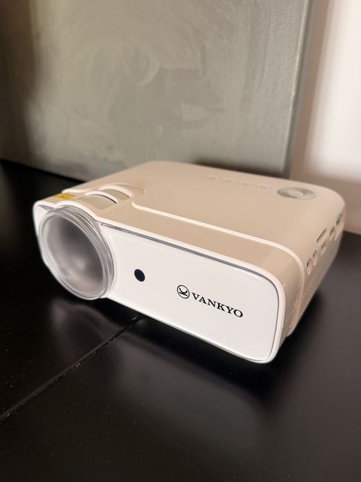 Videoproiector Vankyo Leisure 430W, WIFI 4000 Lumeni, HDMI, LED, SD, AV, VGA, USB