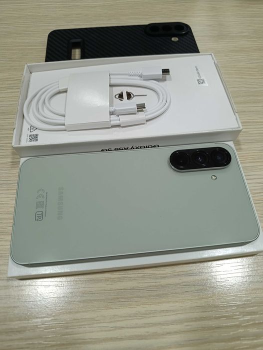 Samsung  Galaxy A 56 8/128 GB Awesome Olive