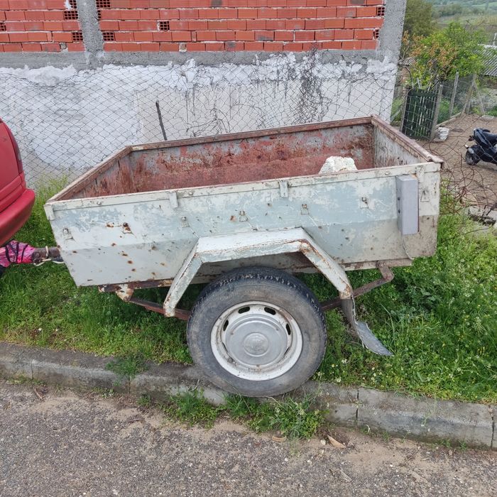 Ремарке туристическо с документи.