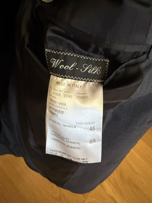 Продаю пиджак Caruso