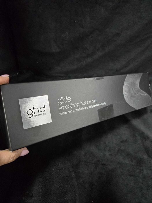 [Perie GHD Glide Smoothing Hot Brush,