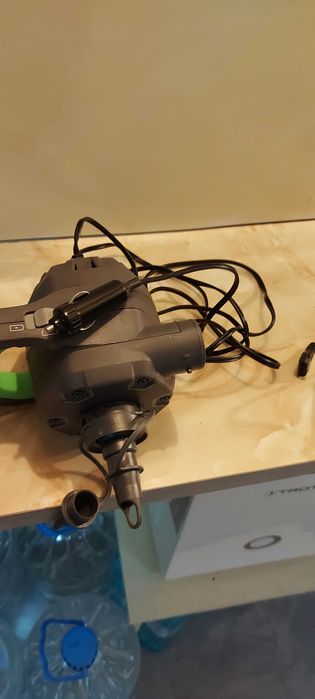 Продавам акумулаторна, зареждаща се въздушна помпа за надуване