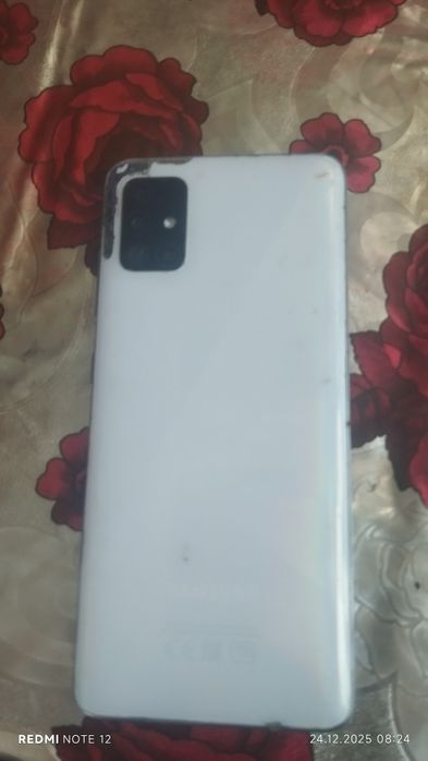 Телефон samsung a8