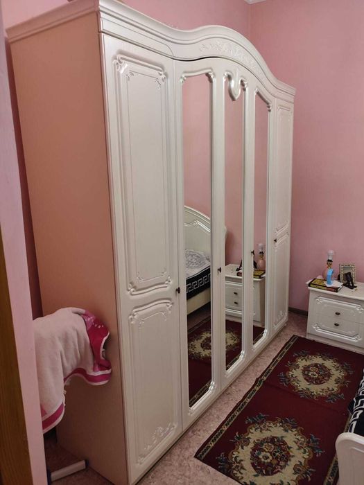 Спальный гарнитур