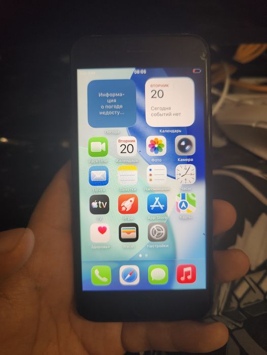 Продам iPhone SE всё работает отлично