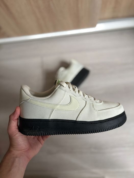 Nike Air Force 1 - оригинални и нови в бежов и черен цвят