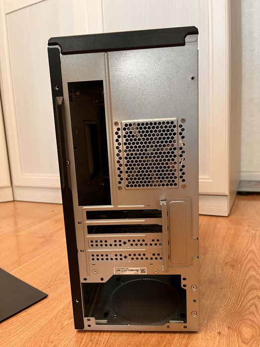 Корпус от компьютера ASUS