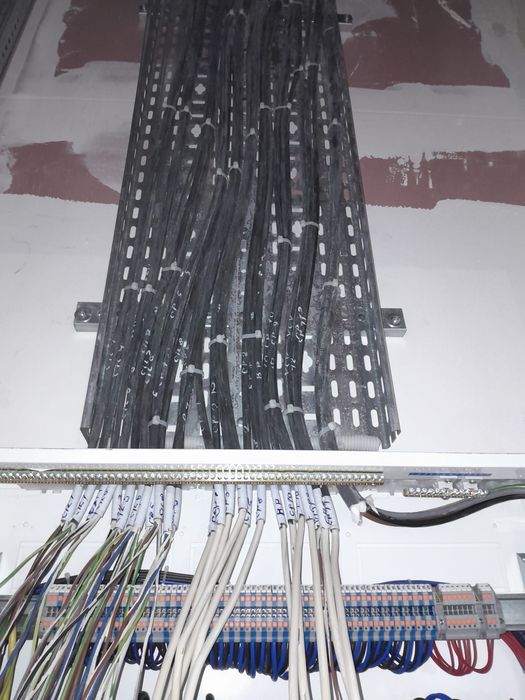 Професионални електроуслуги от лицензиран електротехник