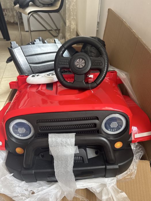 Mașinuță electrică BBH-053 – 12V  Mașinuță electrică pentru copii, model Electric Ride On Car BBH-053, alimentare 12V.